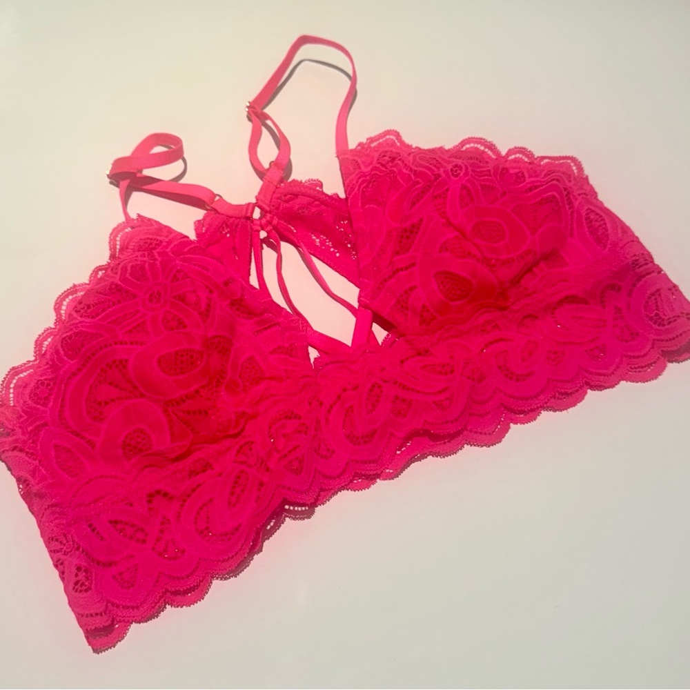 Lace Bralette in Vibrant Pink